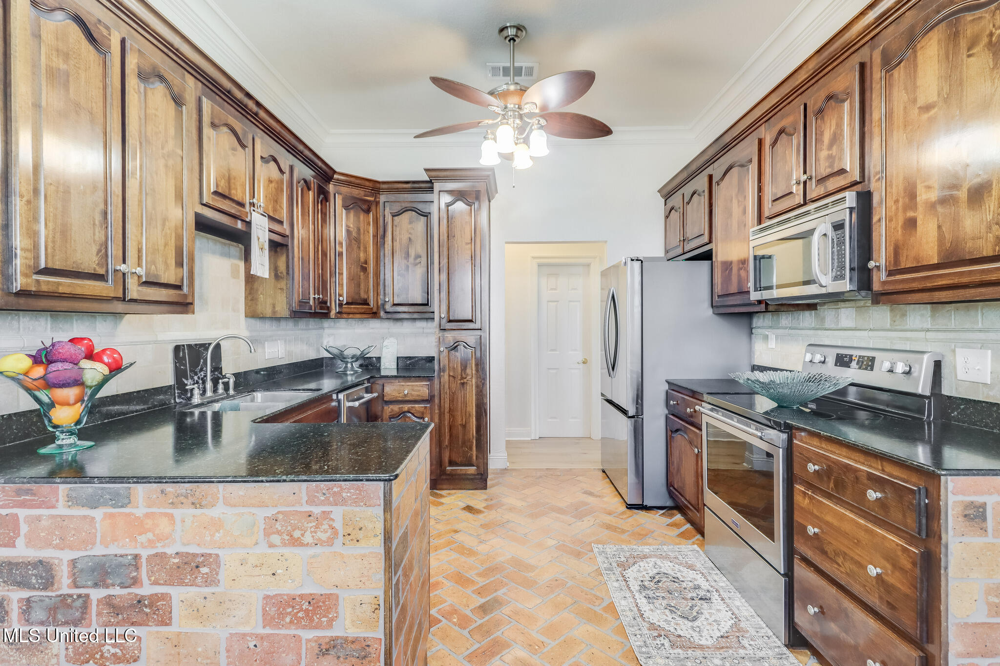 6105 Mary Mahoney Drive Property Photo 21