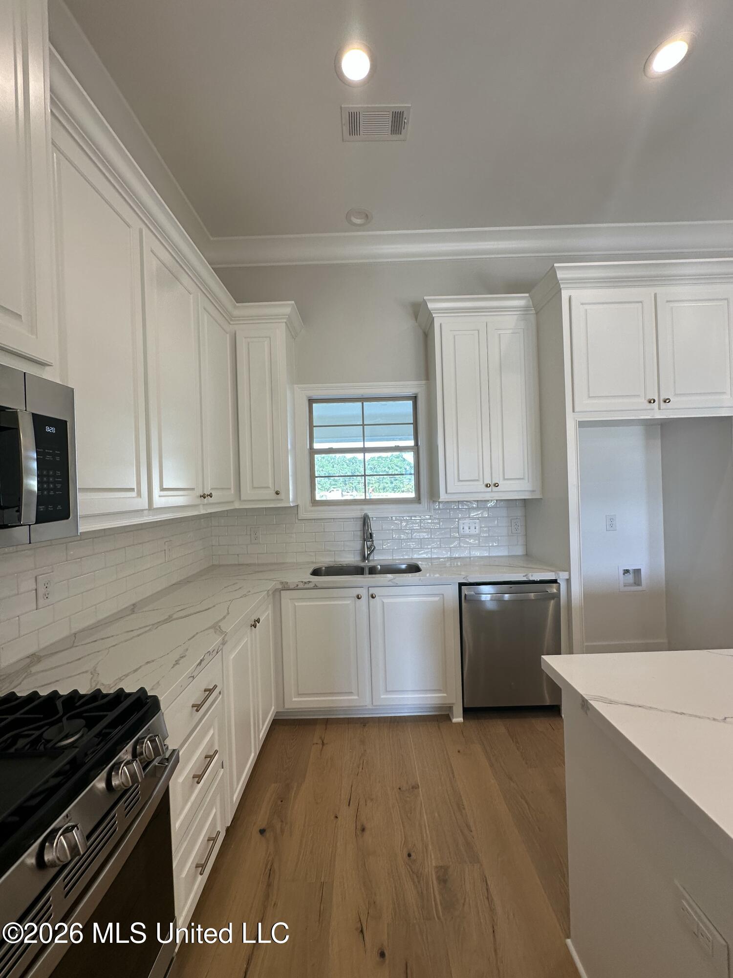 540 Lavender Way Property Photo 6