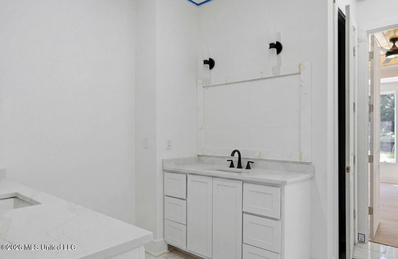 24 Avery Circle Property Photo 7