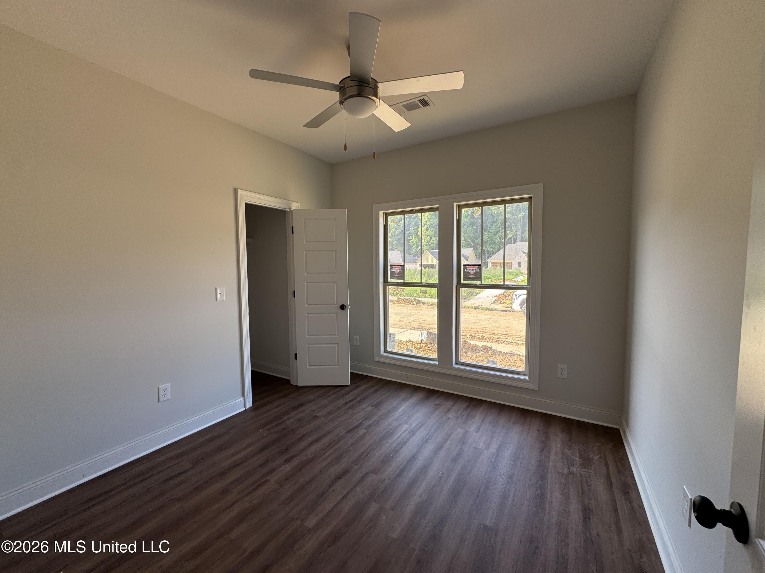 115 Hyde Park Drive Property Photo 5