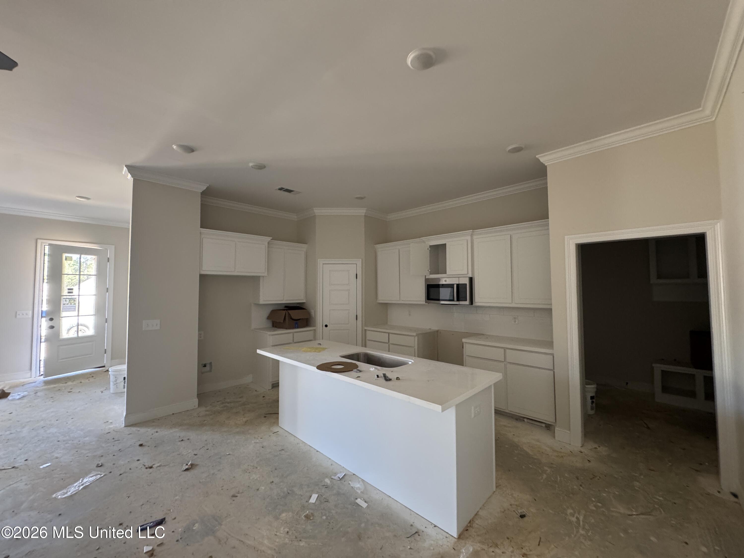 414 Hyde Park Cove Property Photo 3