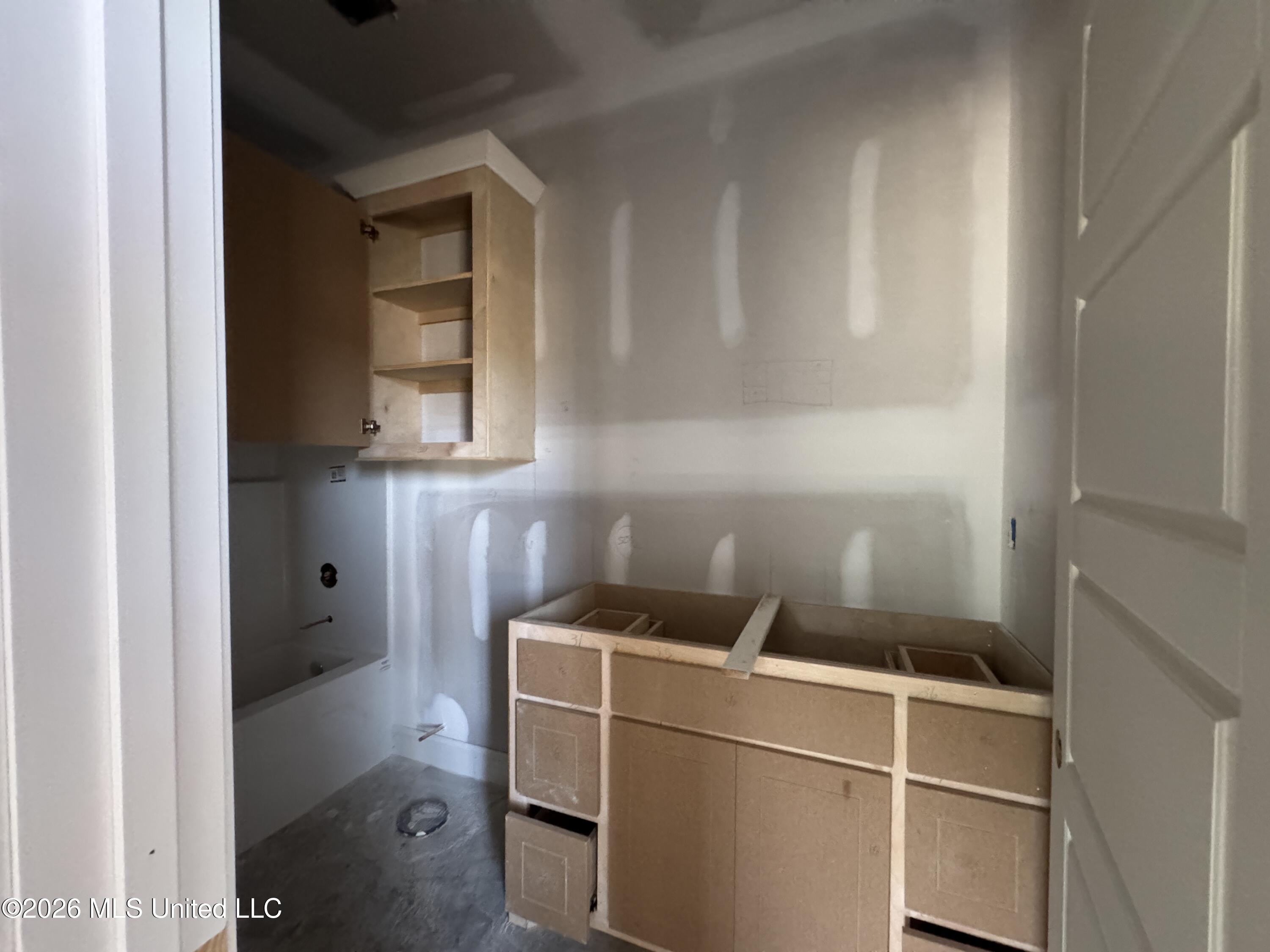 414 Hyde Park Cove Property Photo 7