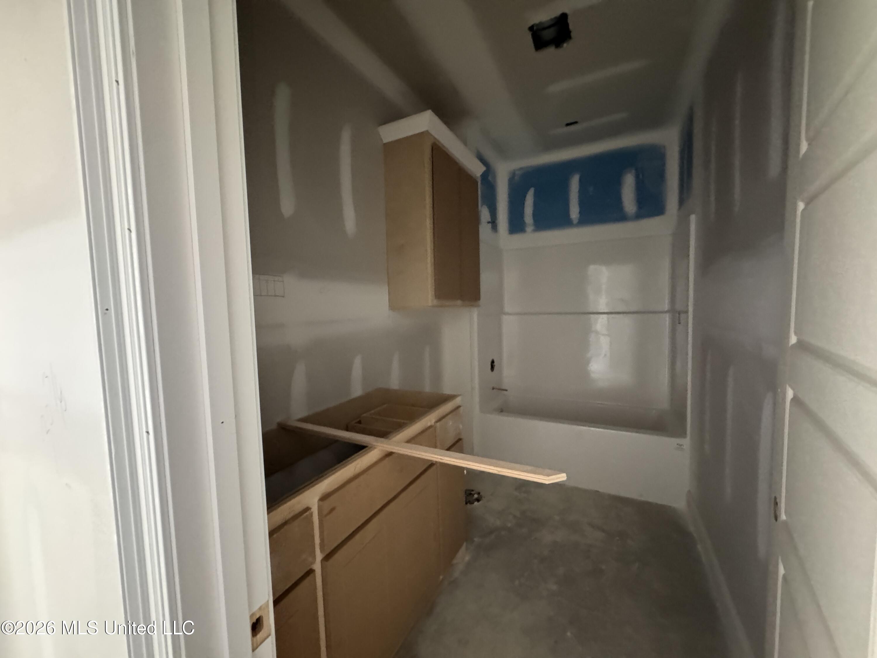 414 Hyde Park Cove Property Photo 11