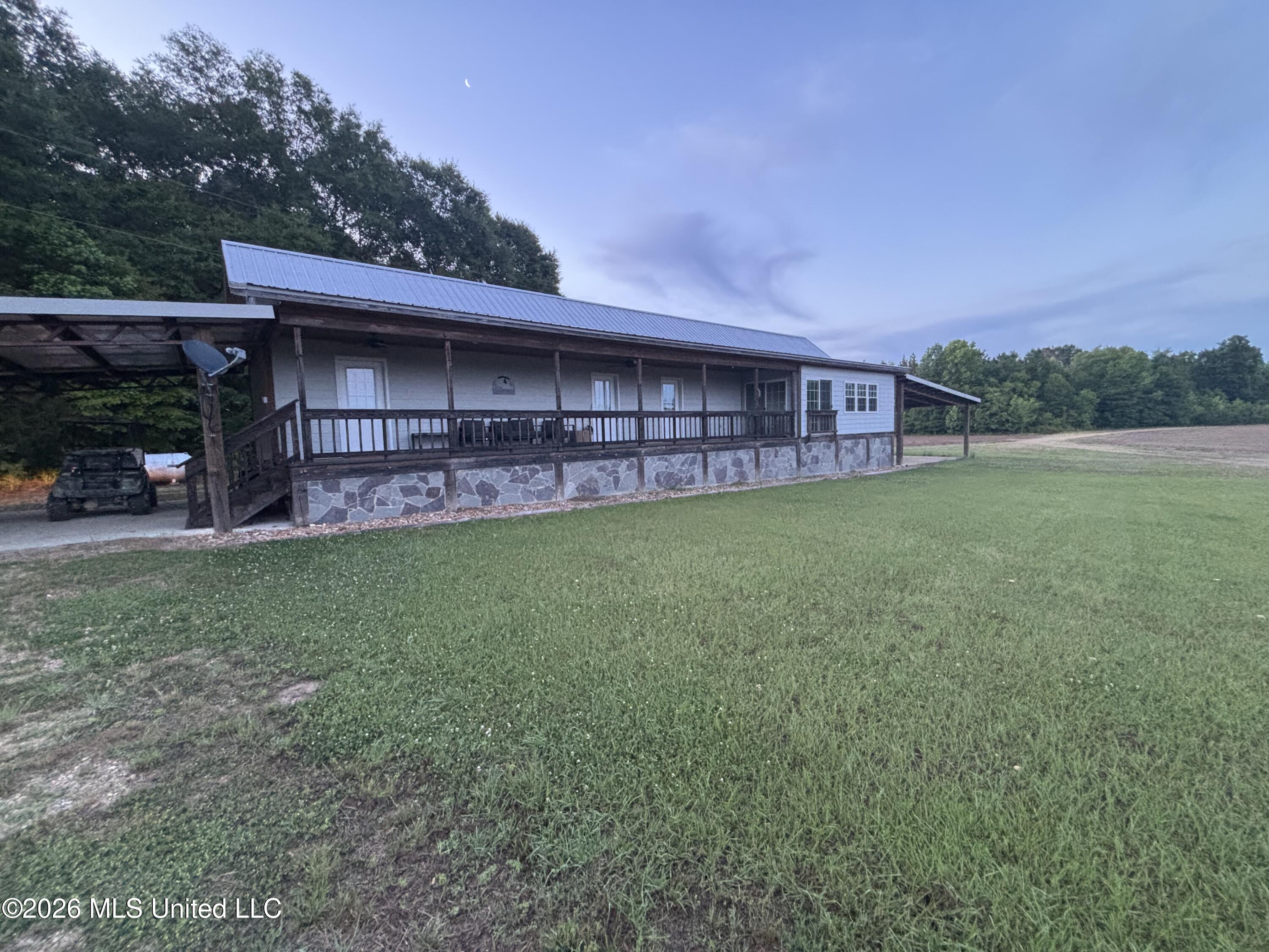 00 County Road 3102 Property Photo 3