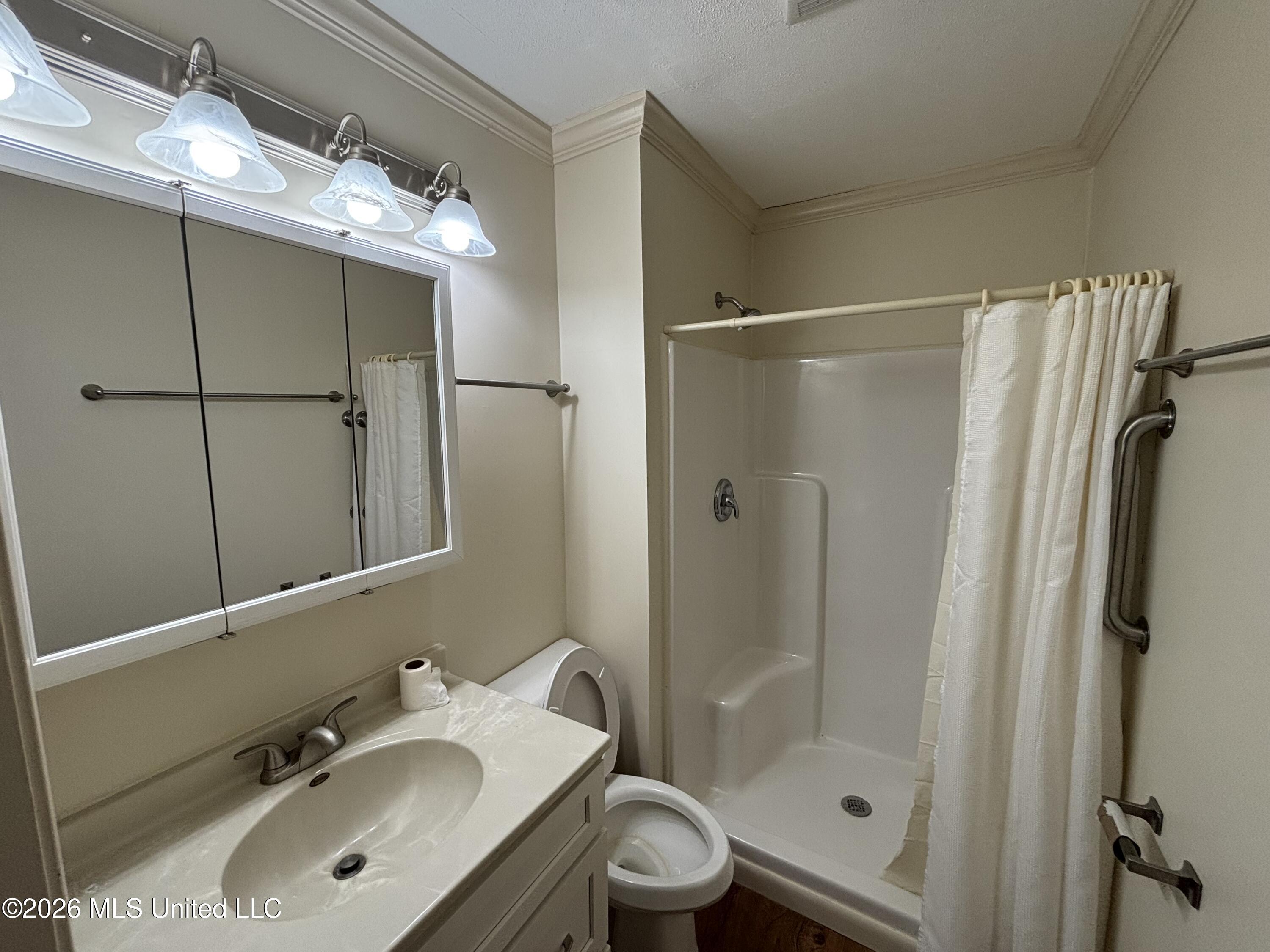 00 County Road 3102 Property Photo 5