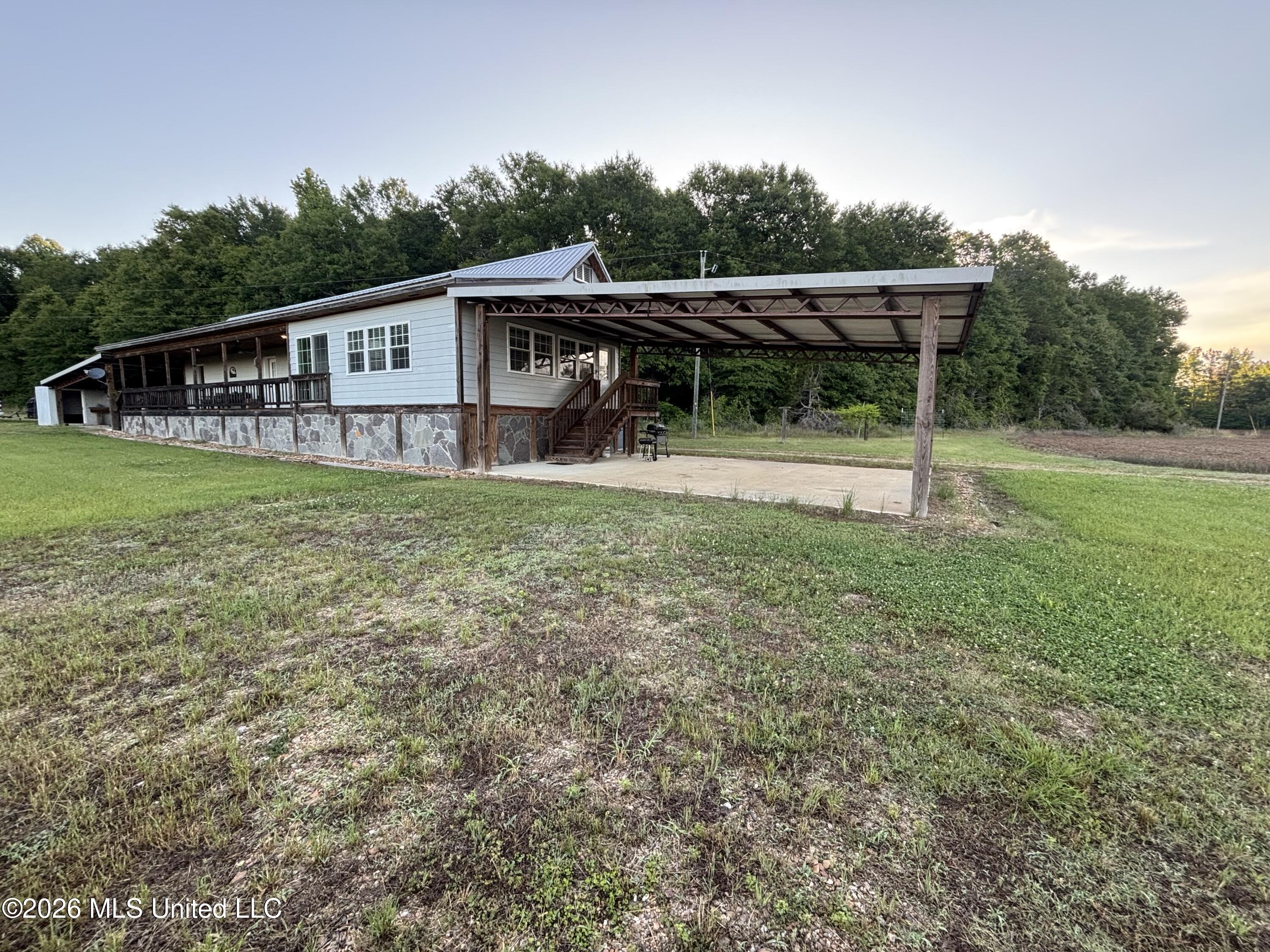 00 County Road 3102 Property Photo 53