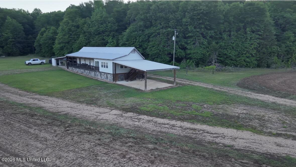 00 County Road 3102 Property Photo 56