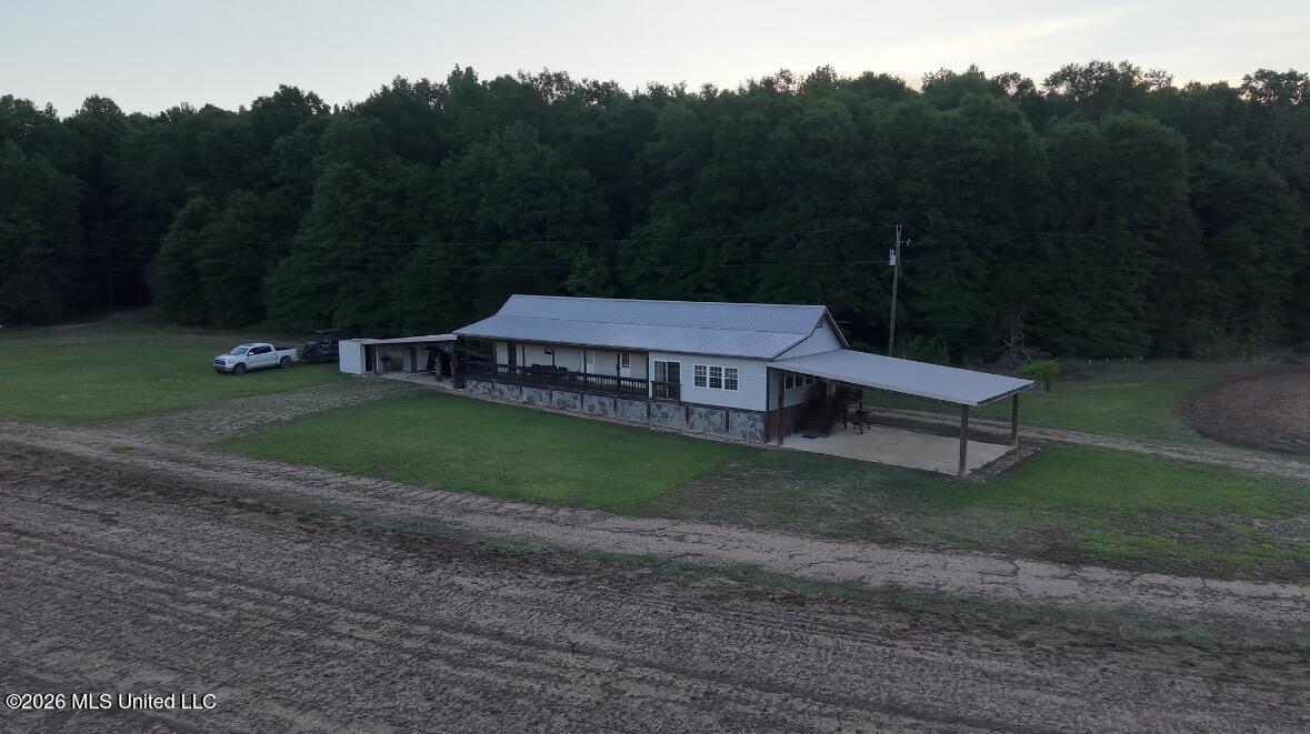 00 County Road 3102 Property Photo 58