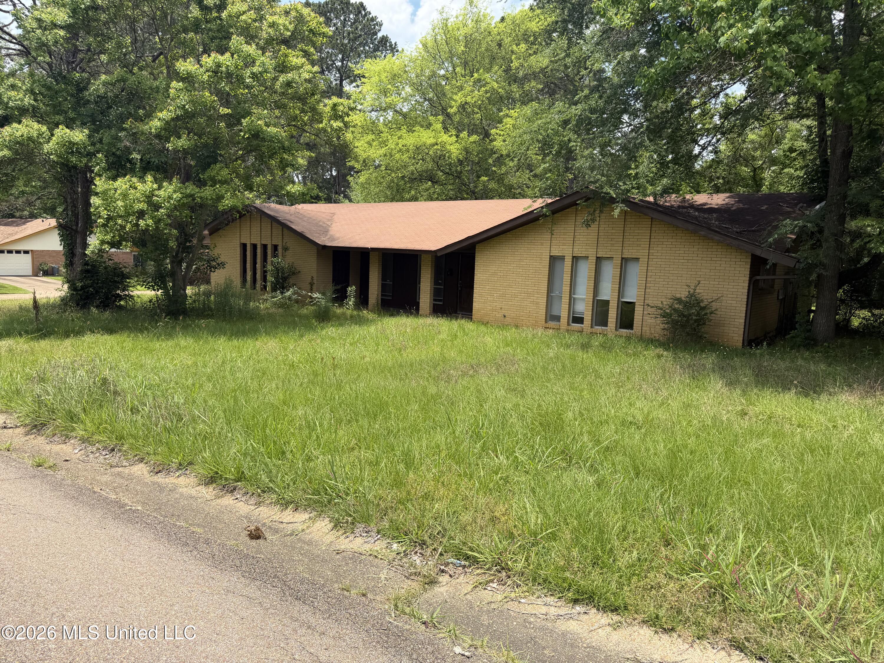 4224 Cypress Drive Property Photo 3