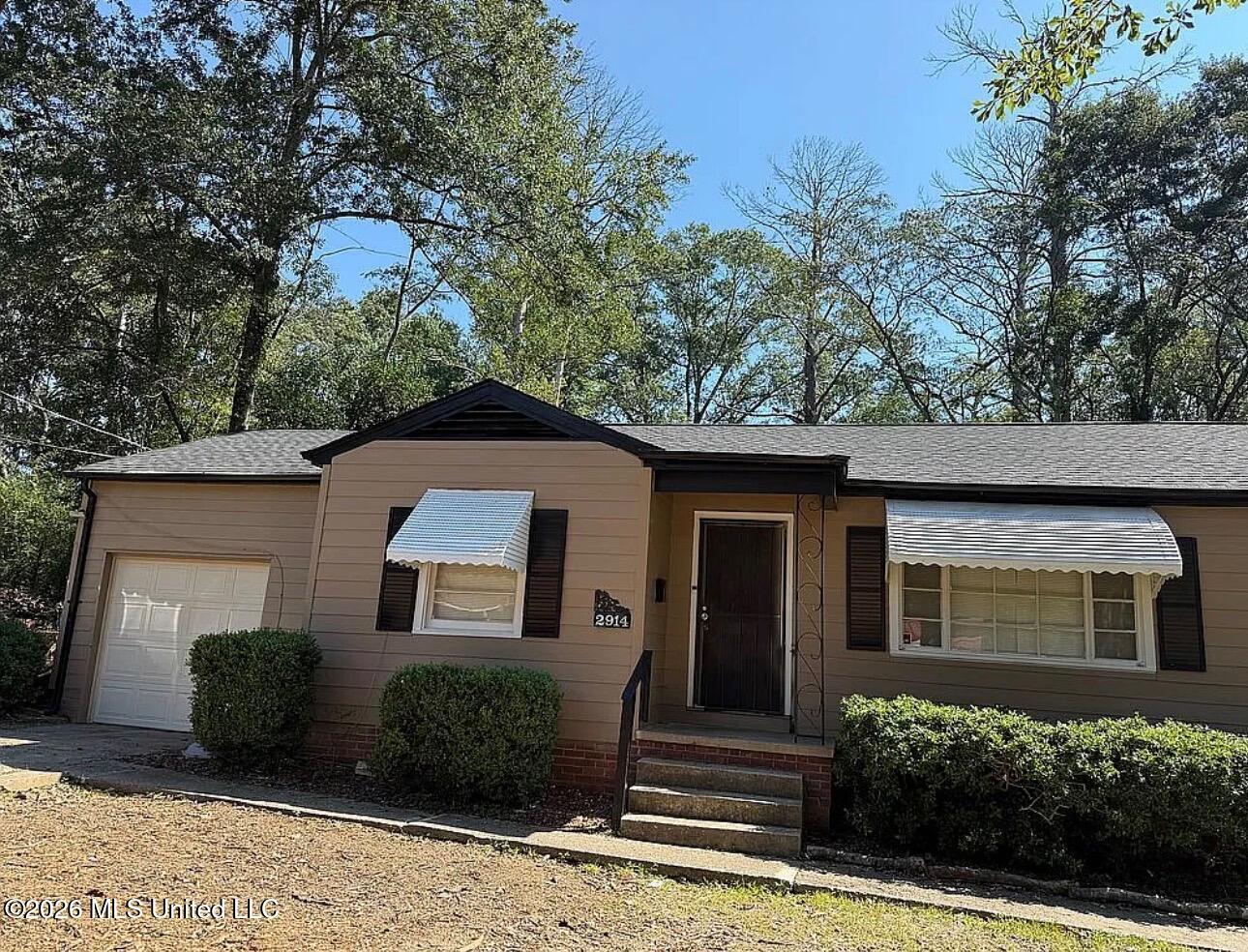 2914 Barwood Drive Property Photo 1