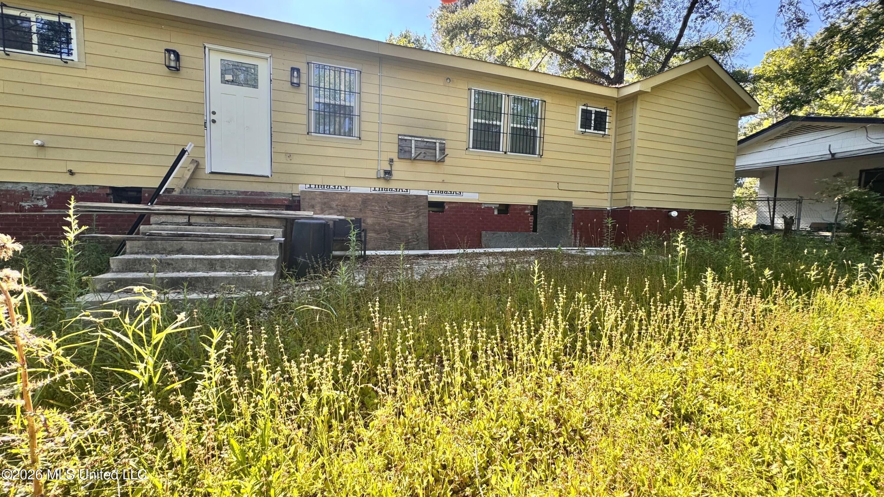 2616 Glenn Street Property Photo 6