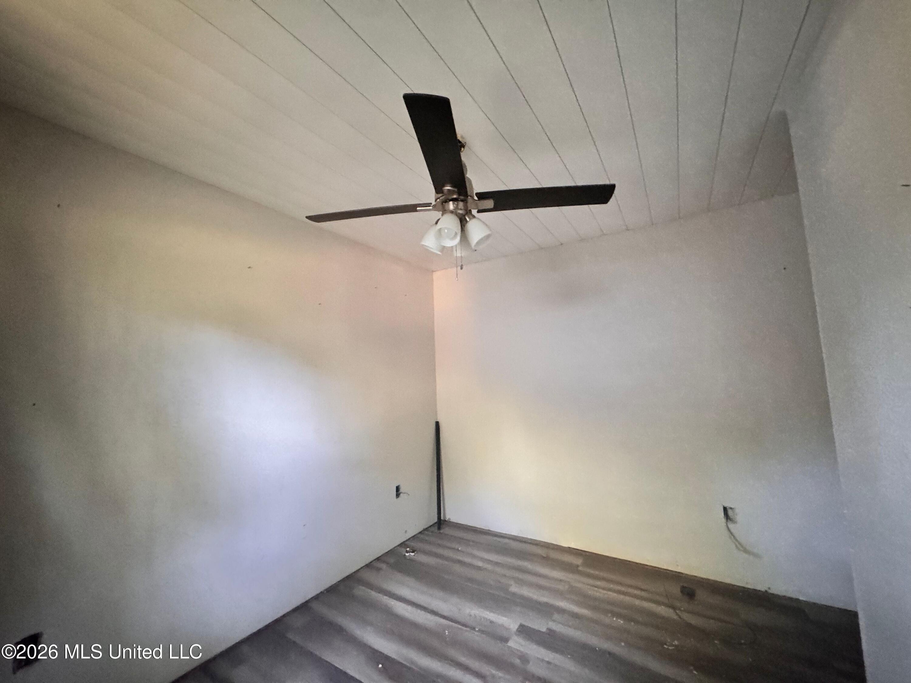 2616 Glenn Street Property Photo 16