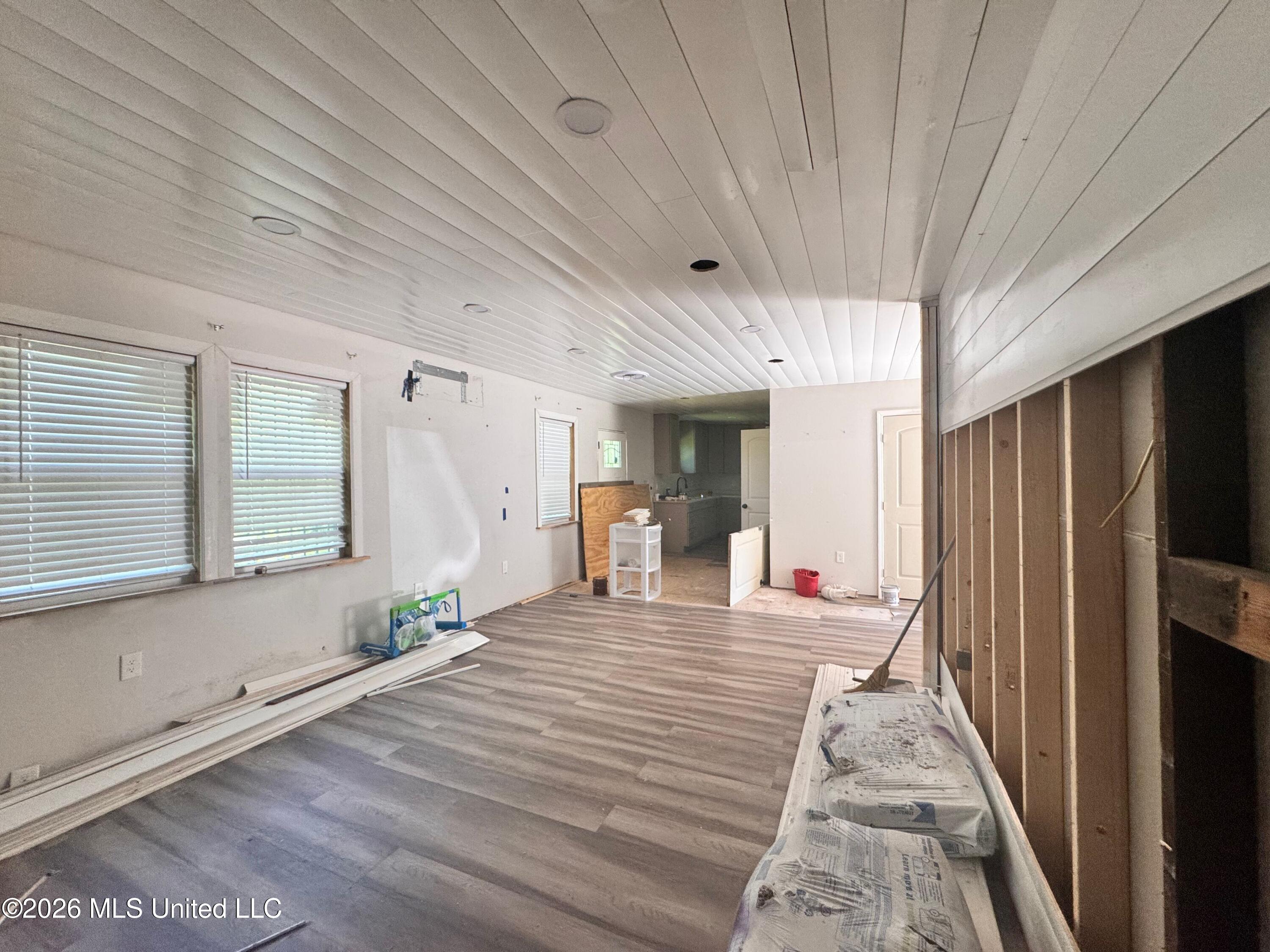 2616 Glenn Street Property Photo 18