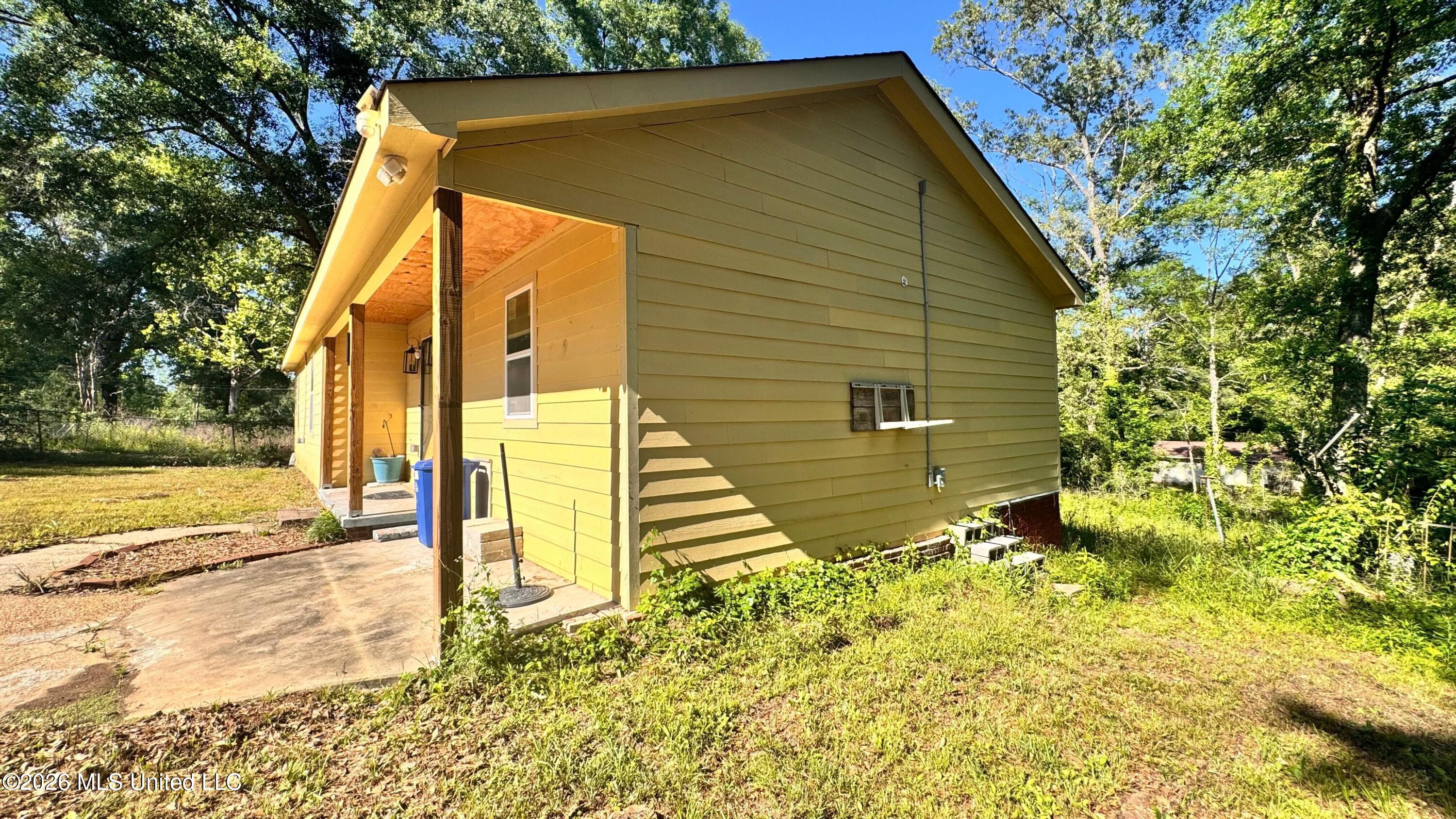 2616 Glenn Street Property Photo 26
