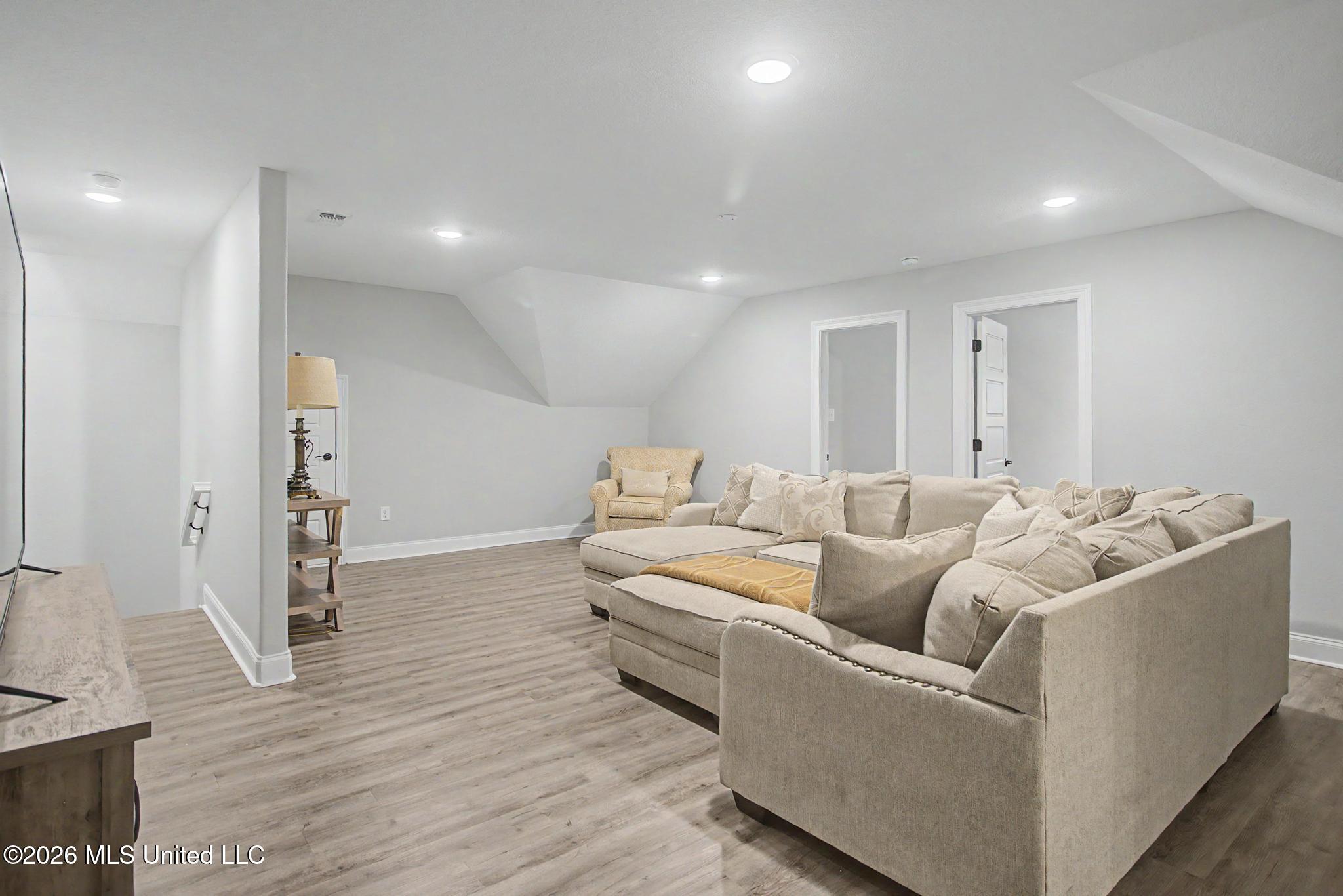6812 Enclave Lane Property Photo 25