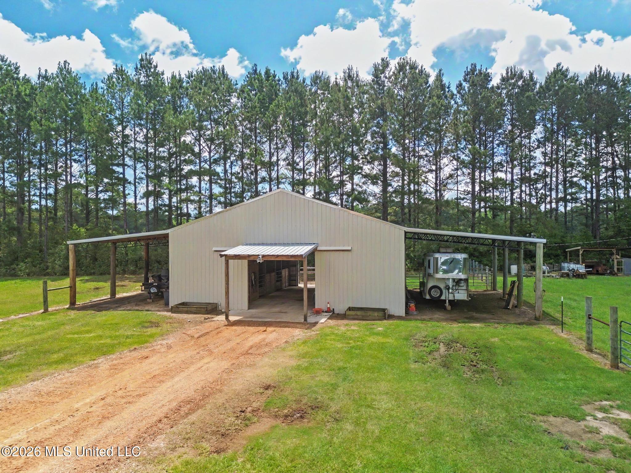 52 Jeslan Trail Property Photo 2