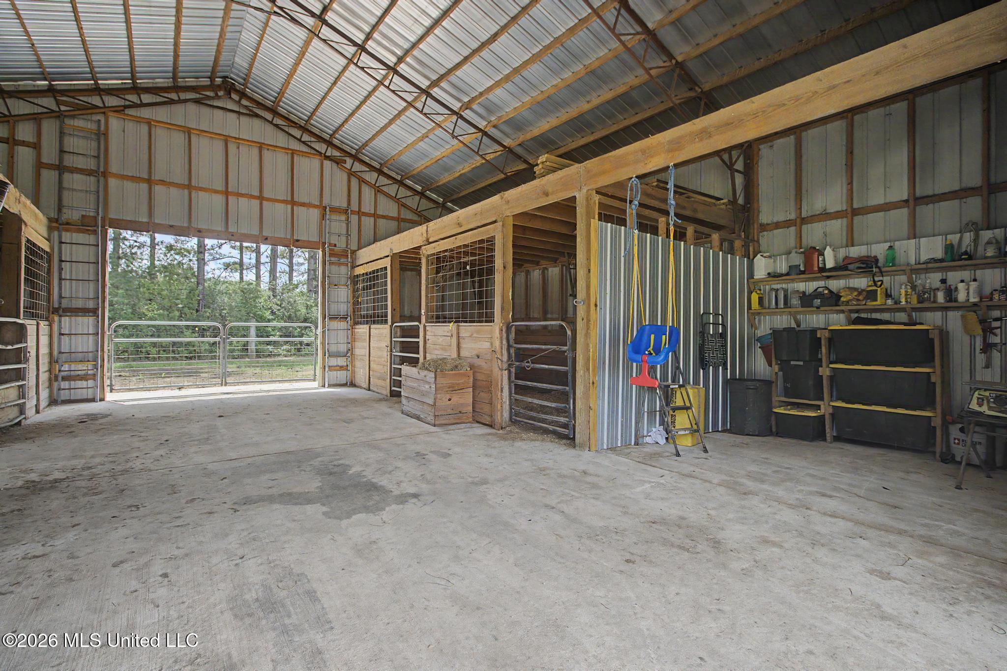 52 Jeslan Trail Property Photo 3