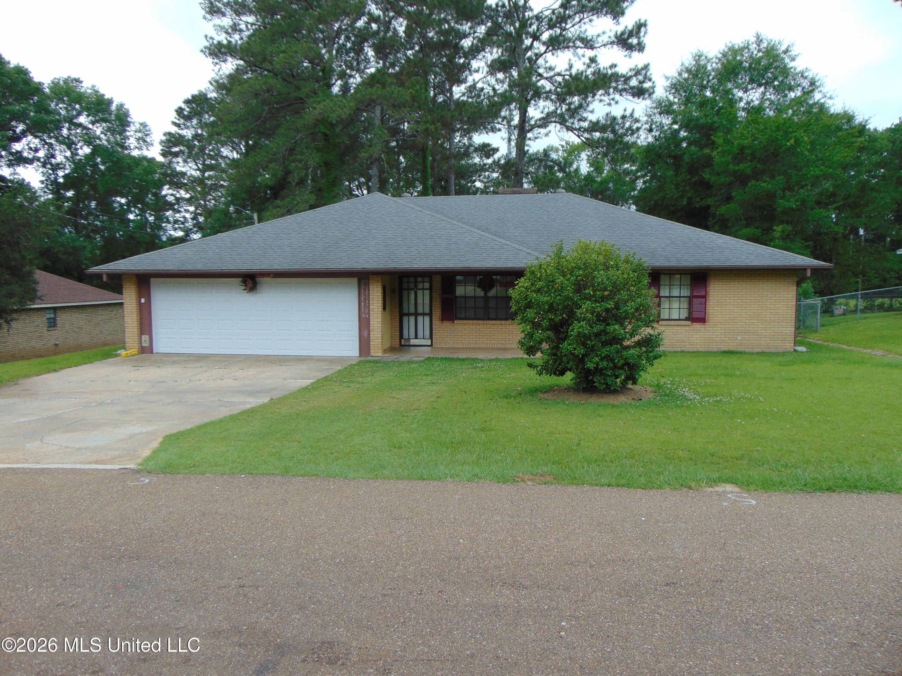 1022 Prairie Lane Property Photo 2