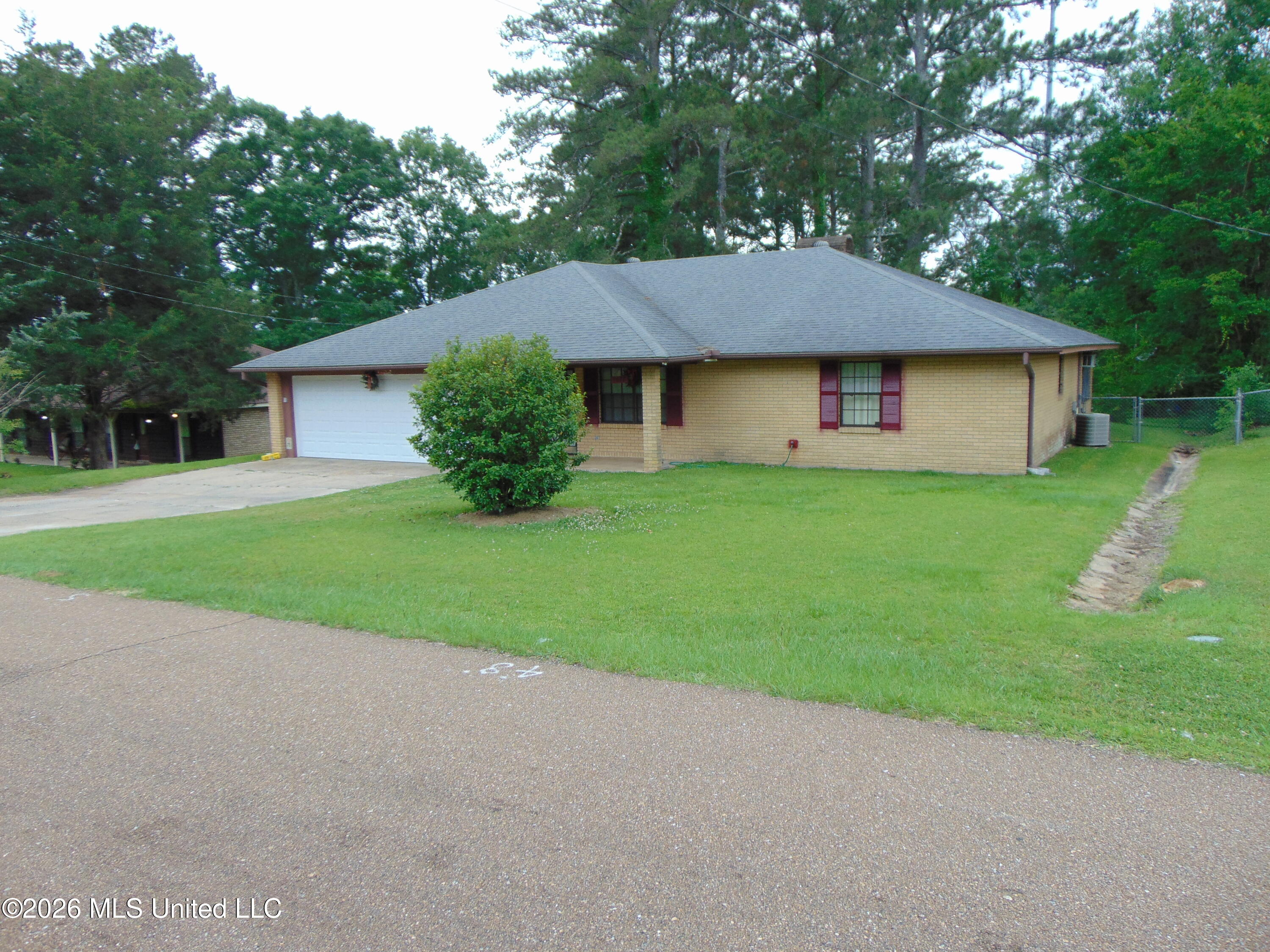 1022 Prairie Lane Property Photo 3