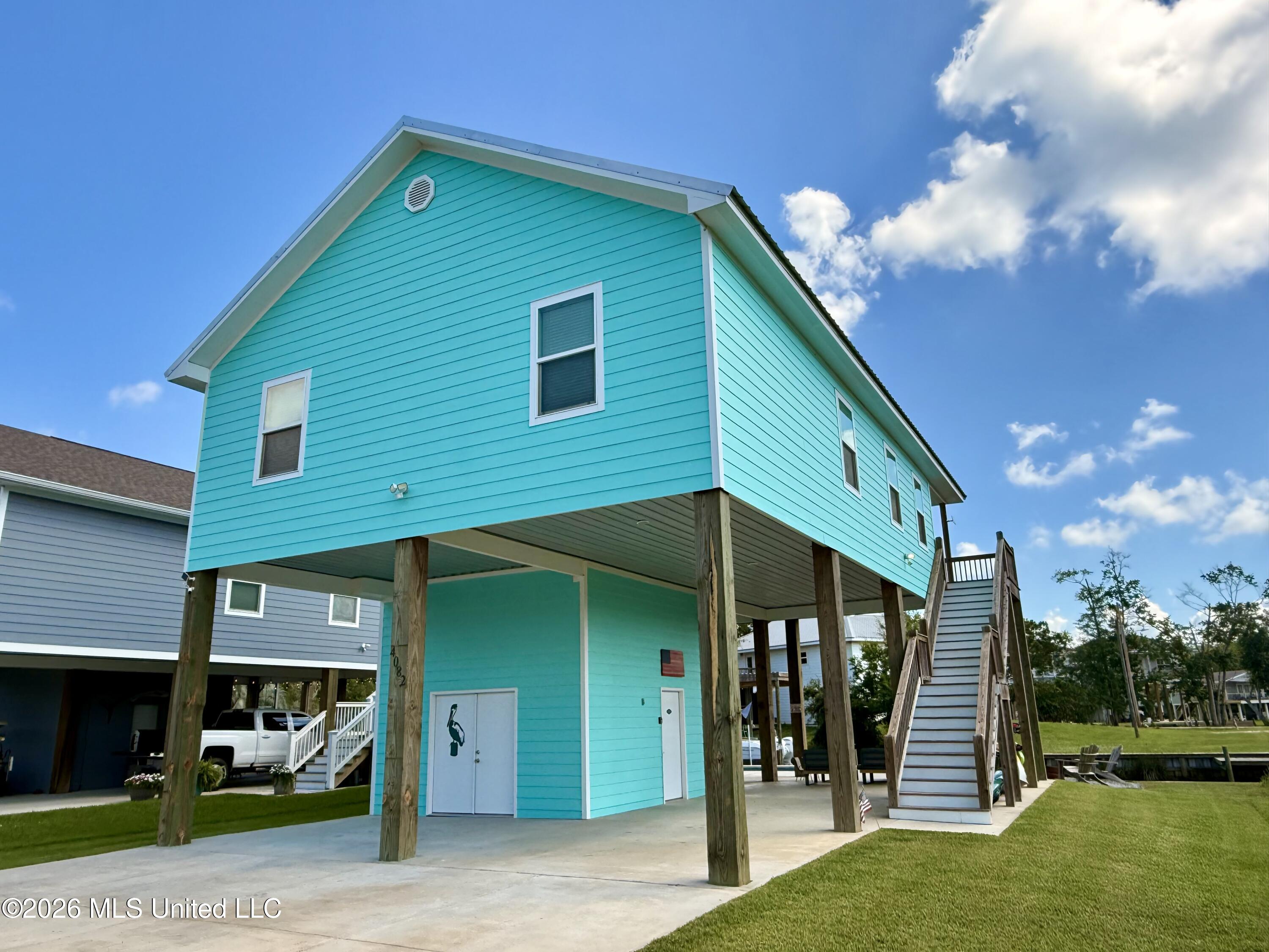 4082 Cardinal Street Property Photo 4