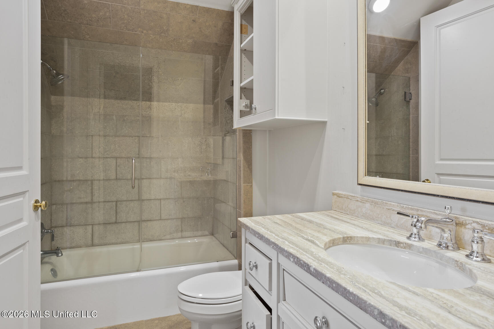 2526 Honeysuckle Lane Property Photo 37