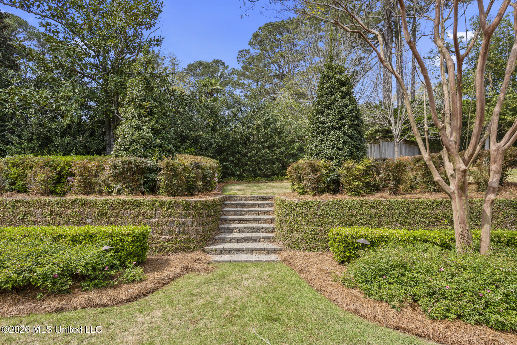 2526 Honeysuckle Lane Property Photo 54