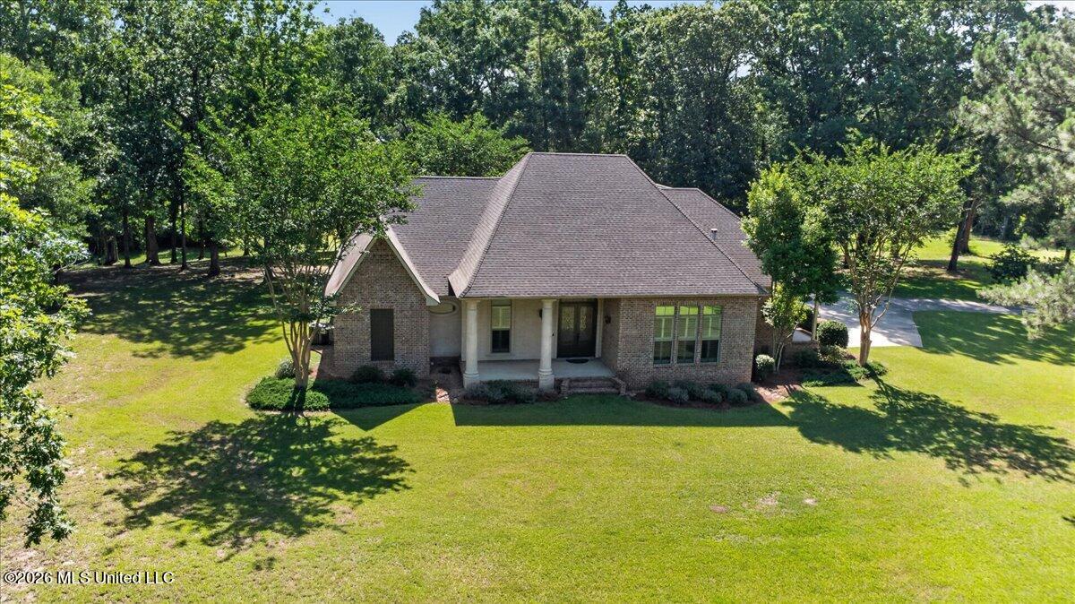 1043 Stonegate Drive Property Photo 1