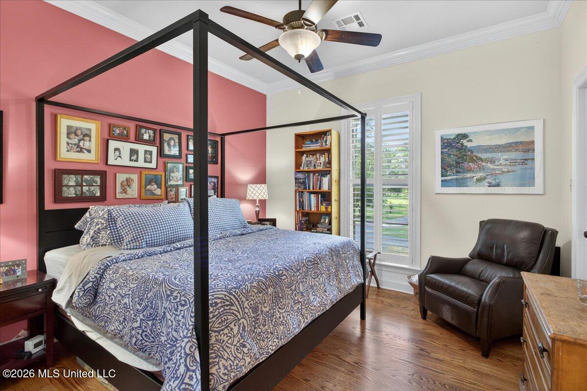 1043 Stonegate Drive Property Photo 17