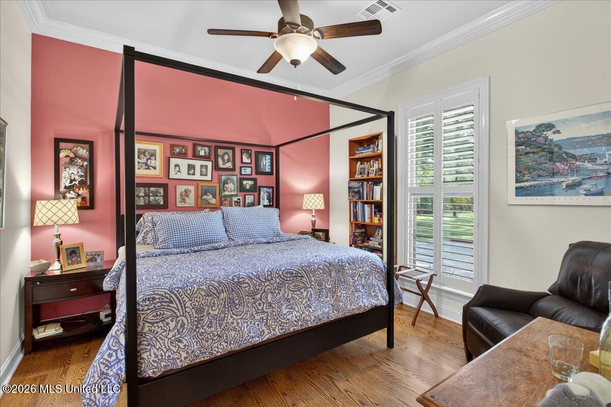 1043 Stonegate Drive Property Photo 18