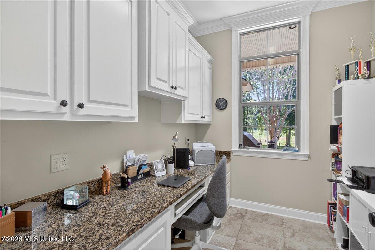 1043 Stonegate Drive Property Photo 22
