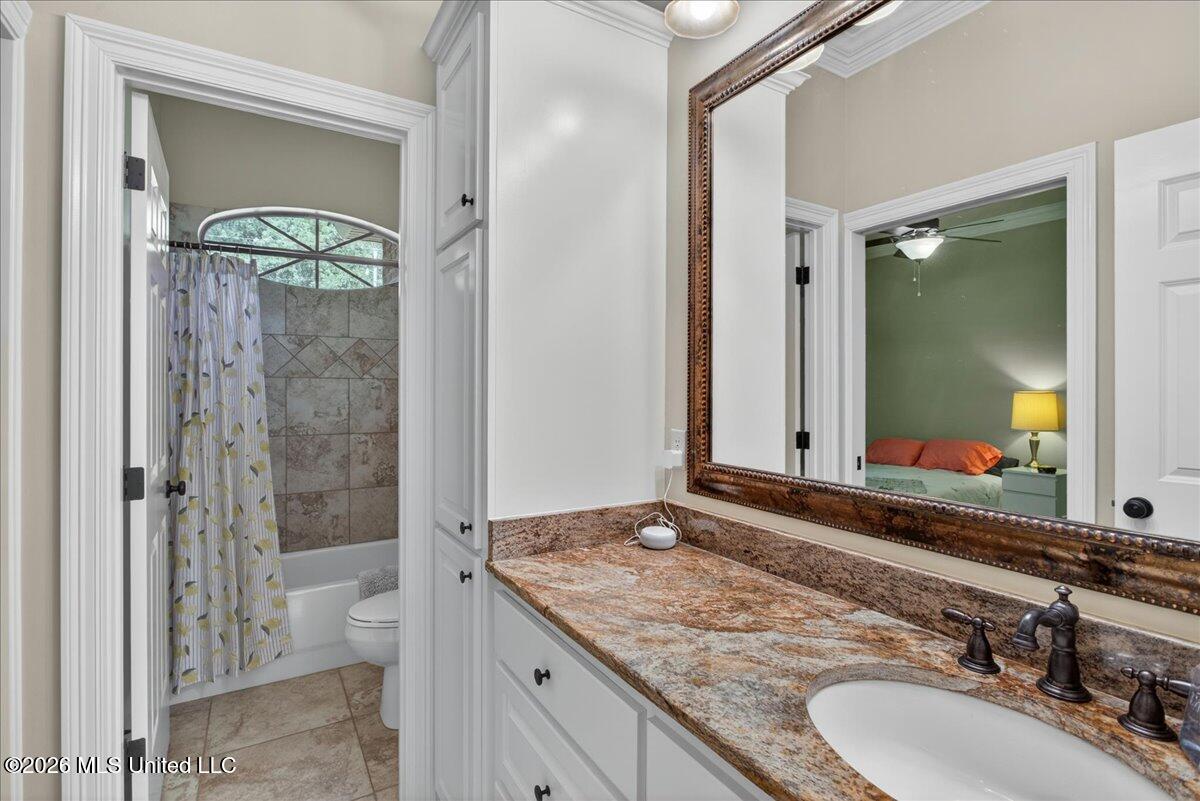 1043 Stonegate Drive Property Photo 25