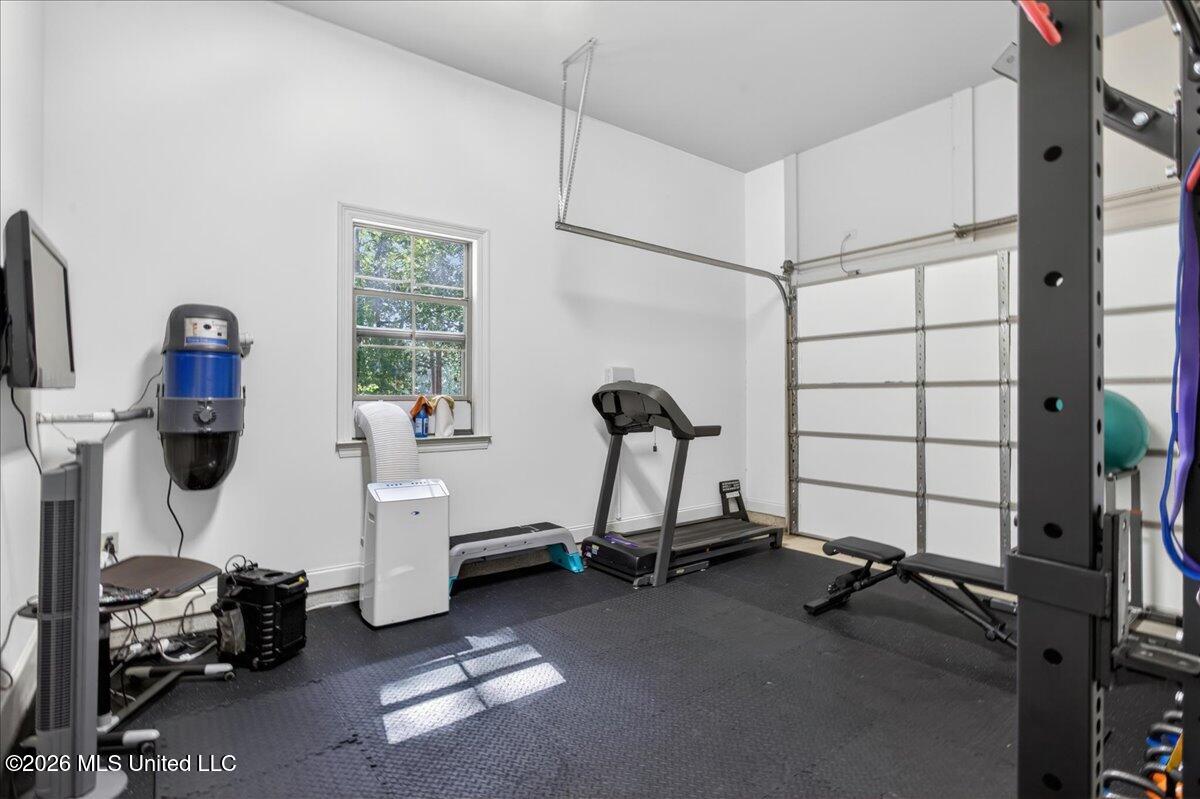 1043 Stonegate Drive Property Photo 38