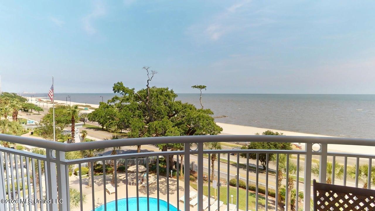 2228 Beach Drive Property Photo 2