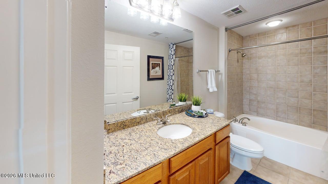 2228 Beach Drive Property Photo 8