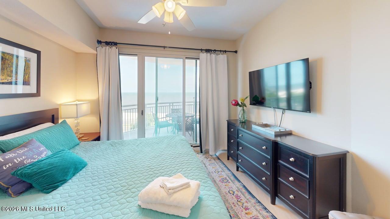 2228 Beach Drive Property Photo 9