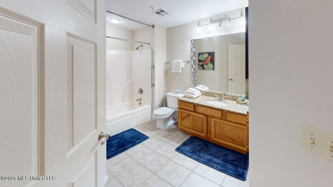 2228 Beach Drive Property Photo 12
