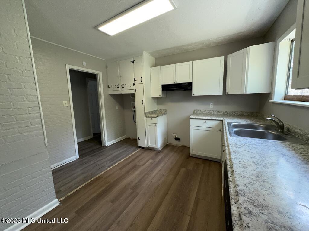 3341 Suncrest Drive Property Photo 4