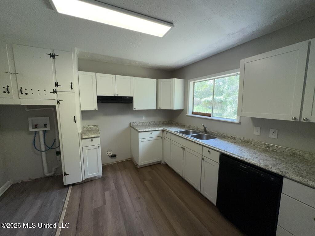 3341 Suncrest Drive Property Photo 5