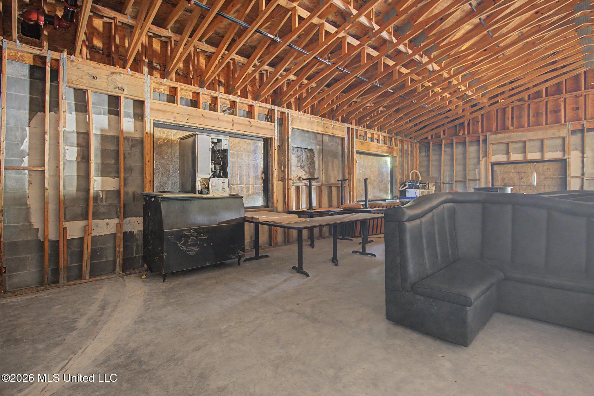 2596 Bienville Boulevard Property Photo 15