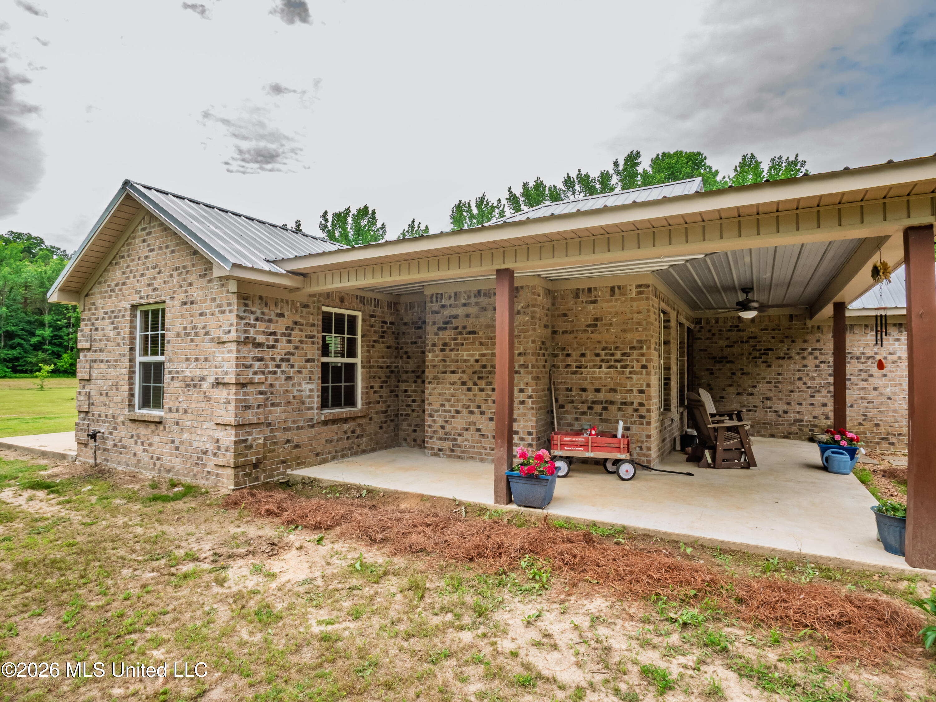 608 County Road 428 Property Photo 31