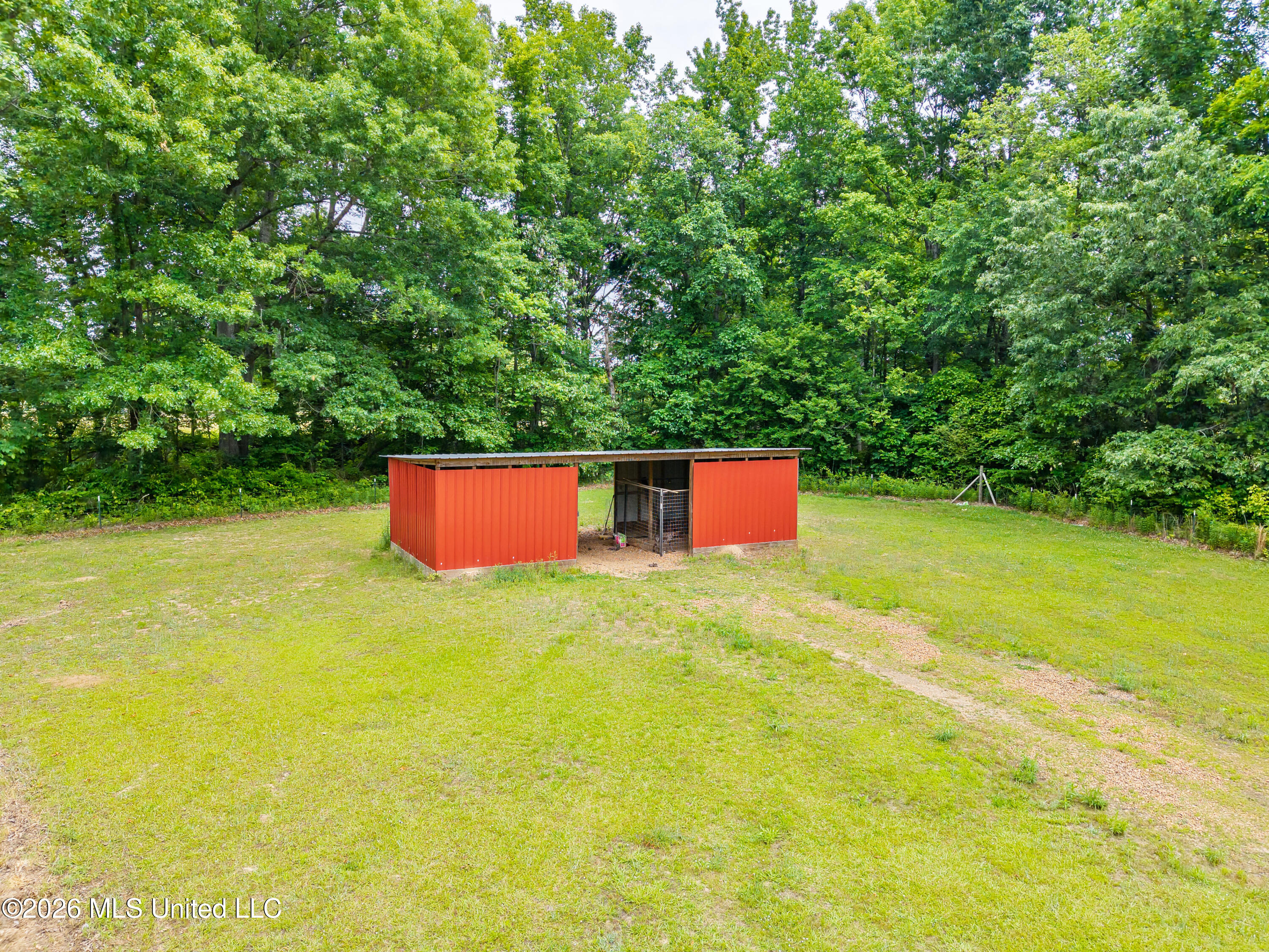 608 County Road 428 Property Photo 46