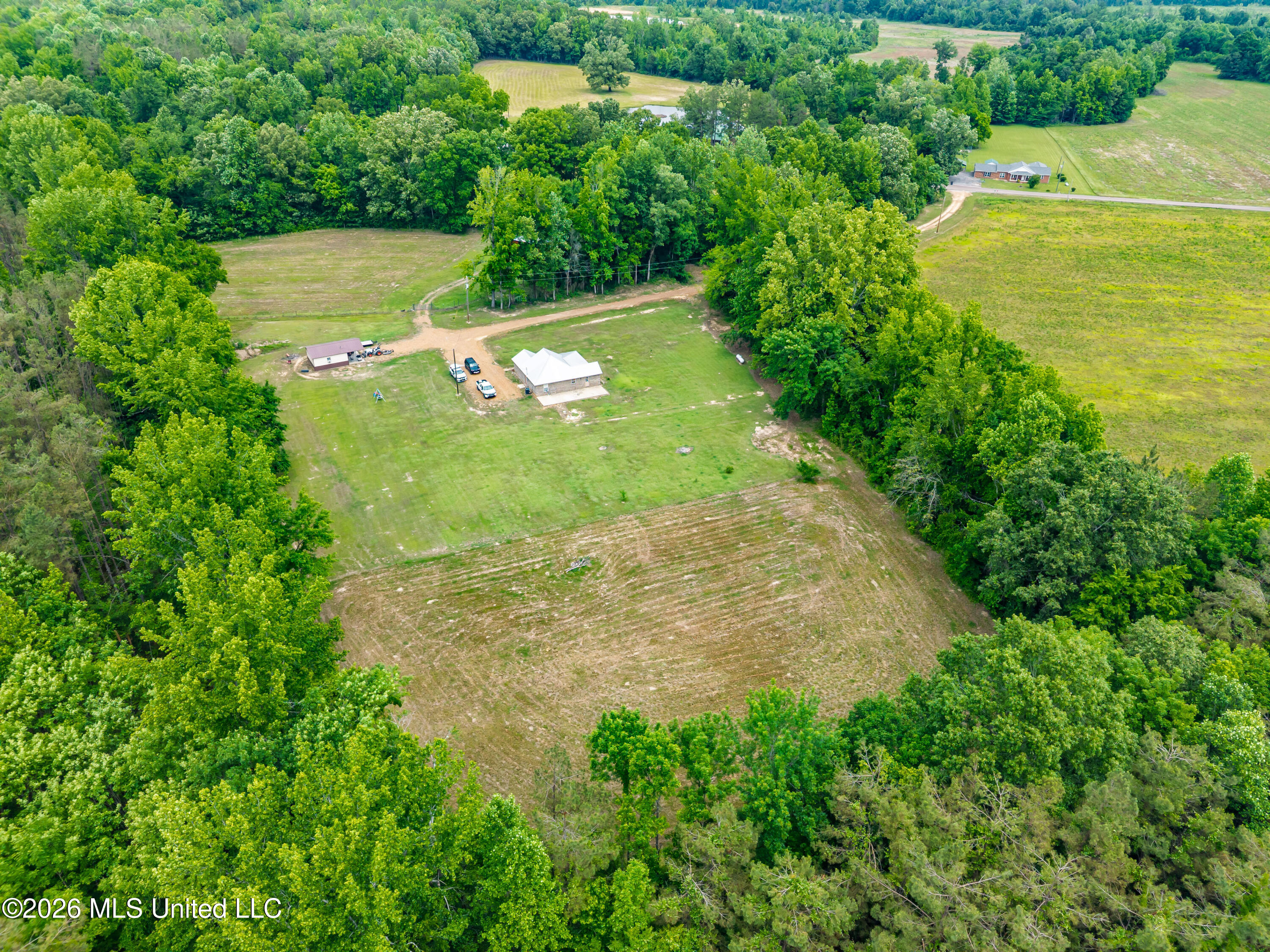 608 County Road 428 Property Photo 54