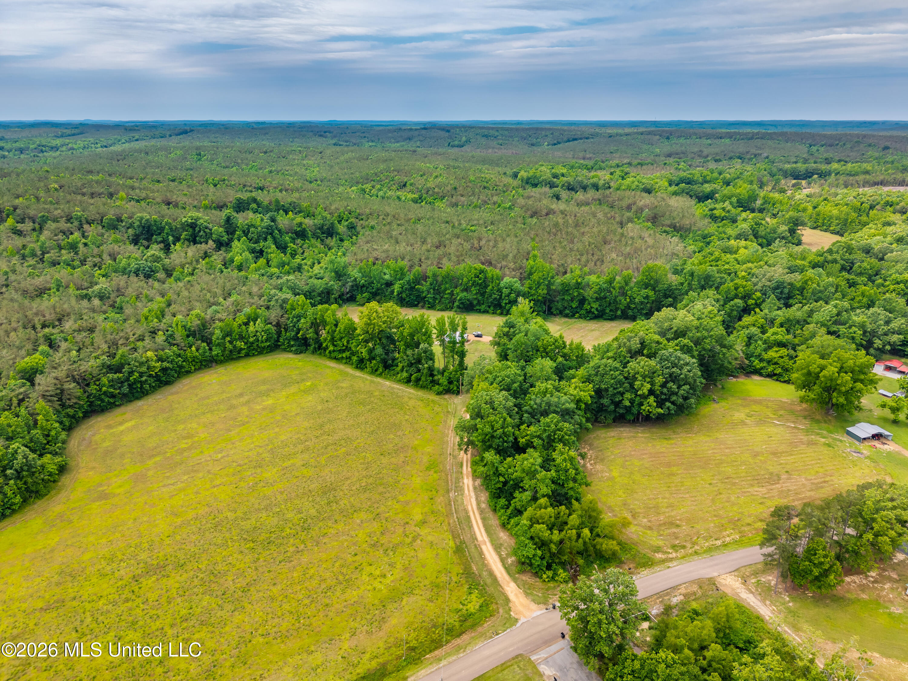 608 County Road 428 Property Photo 56