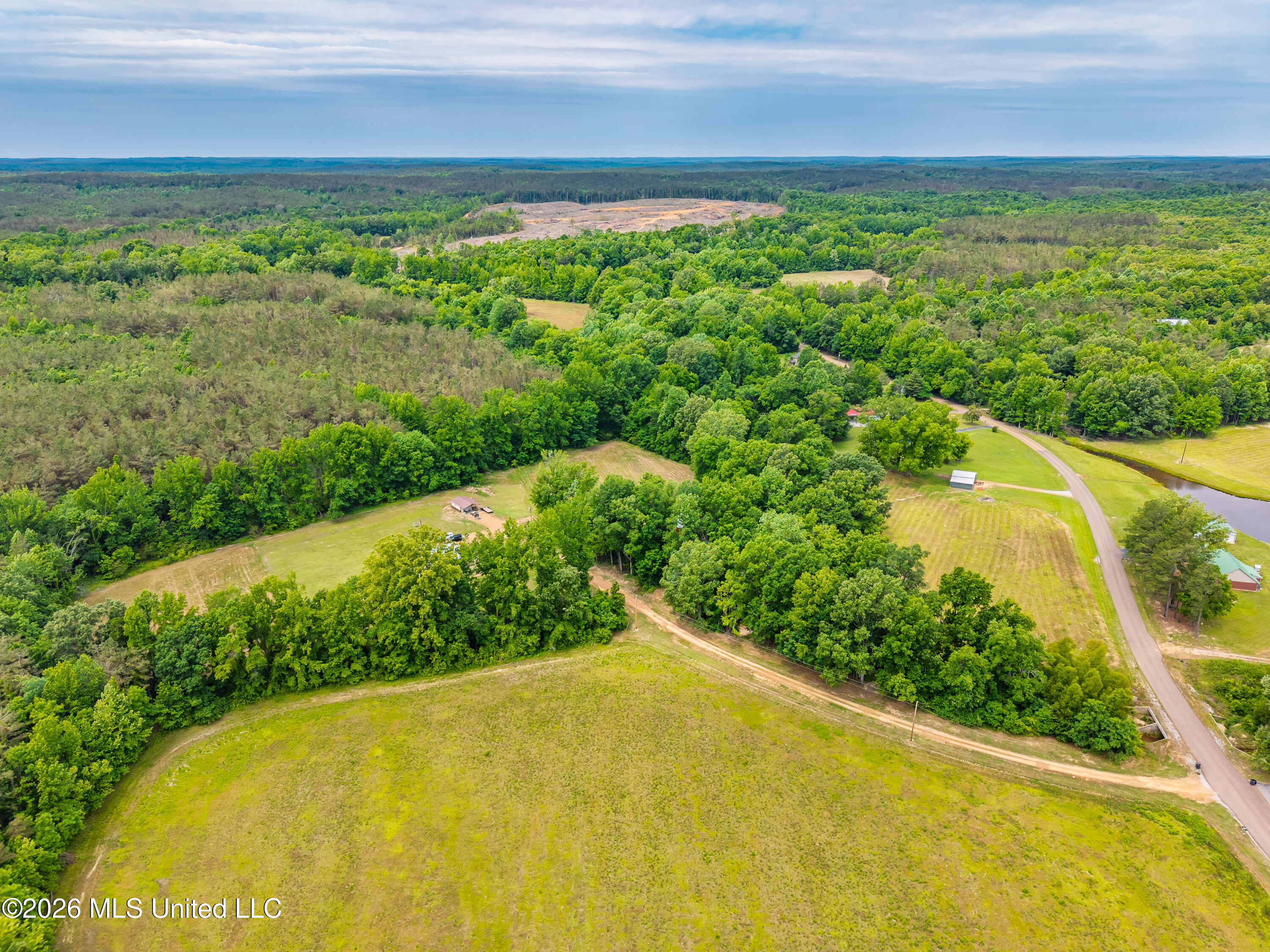 608 County Road 428 Property Photo 57
