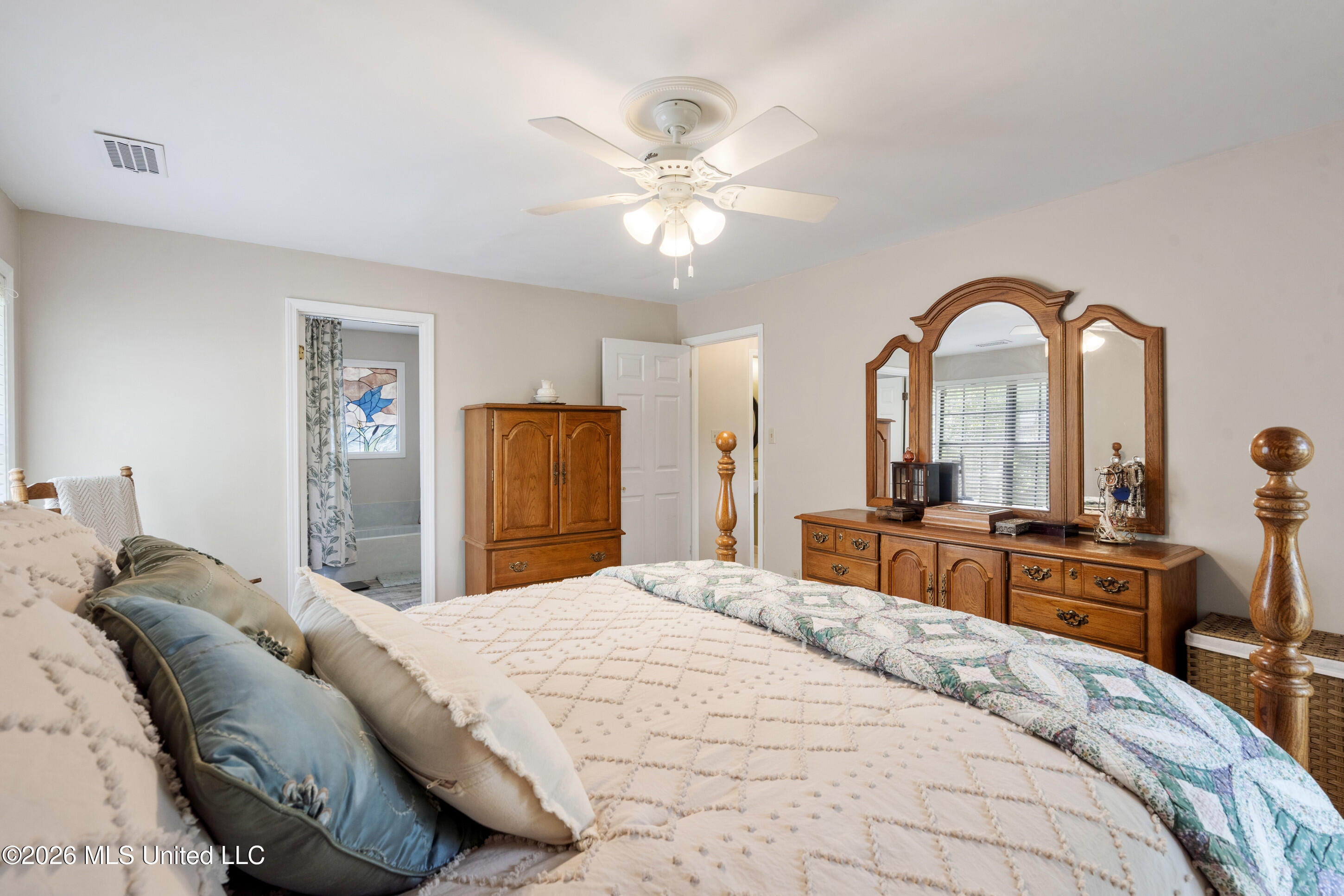 33 E Sweetwater Road Property Photo 16