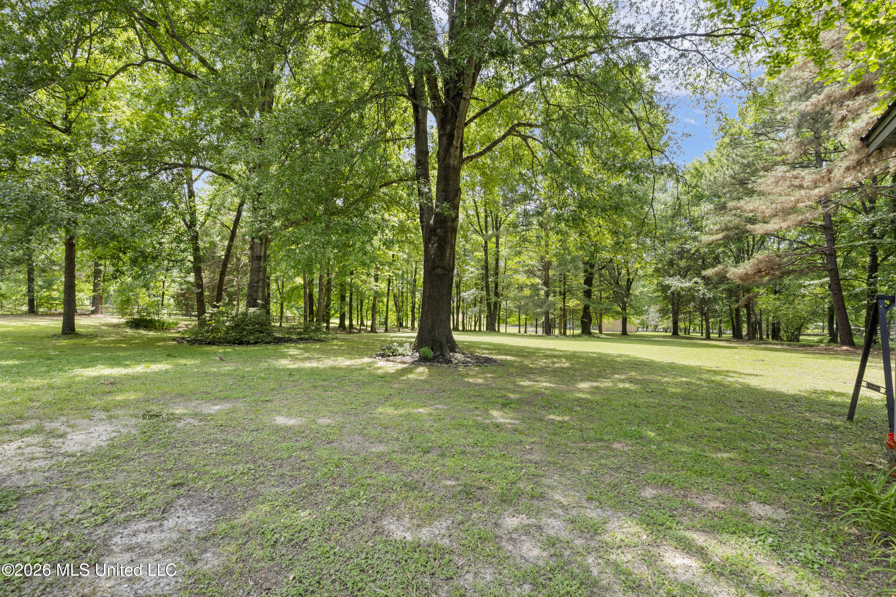 33 E Sweetwater Road Property Photo 31
