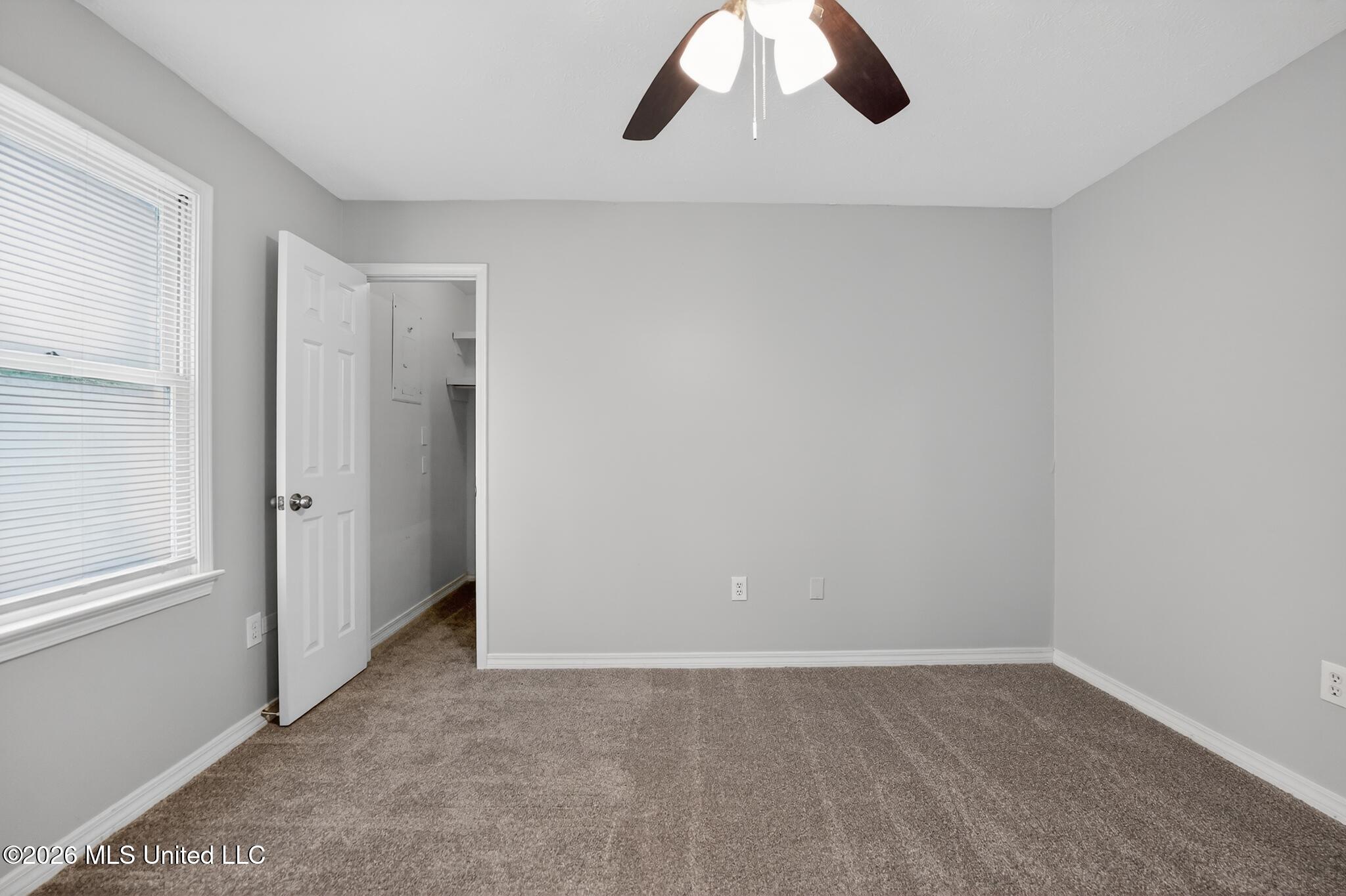 940 Tenby Drive Property Photo 12