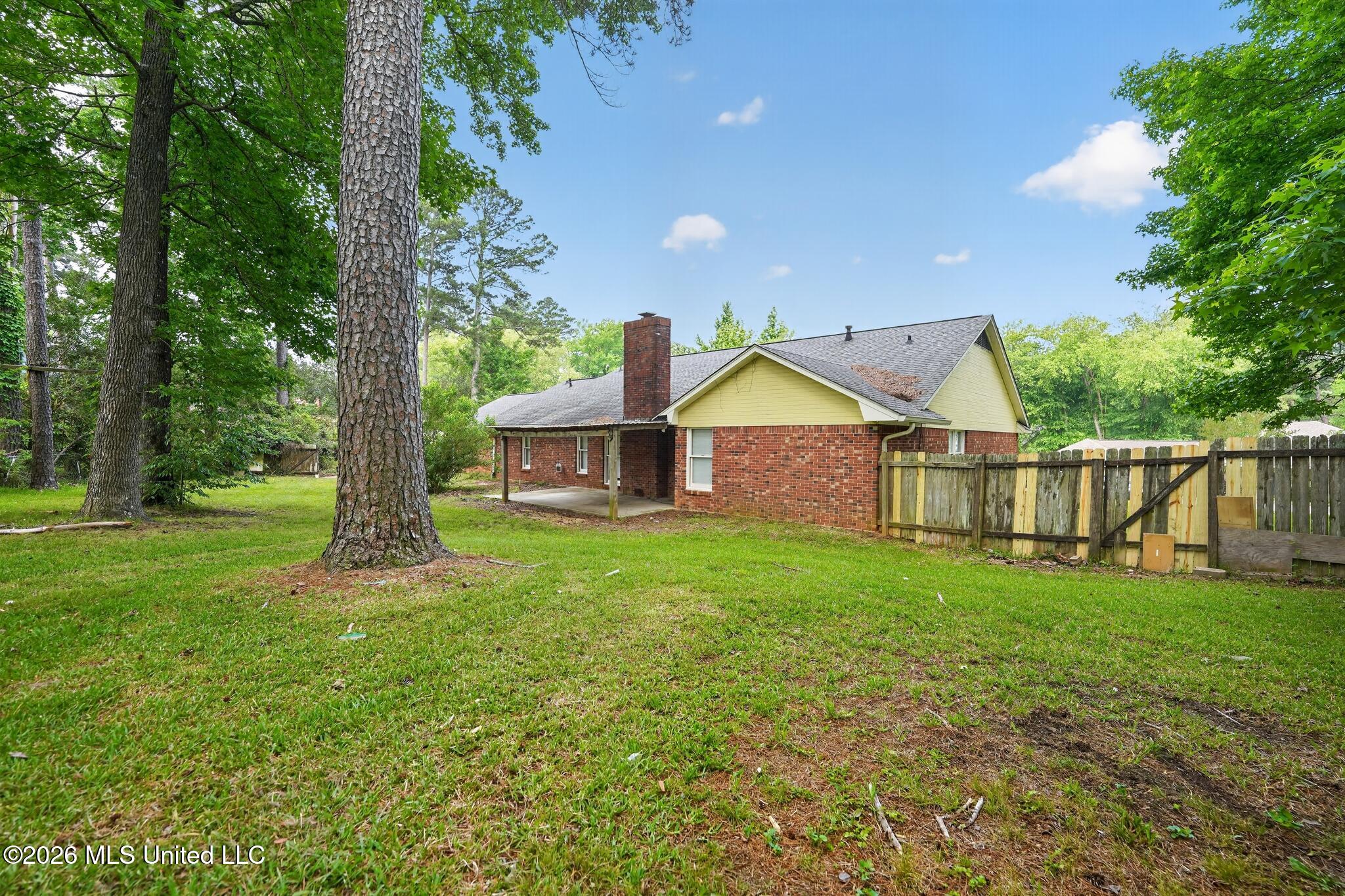 940 Tenby Drive Property Photo 15
