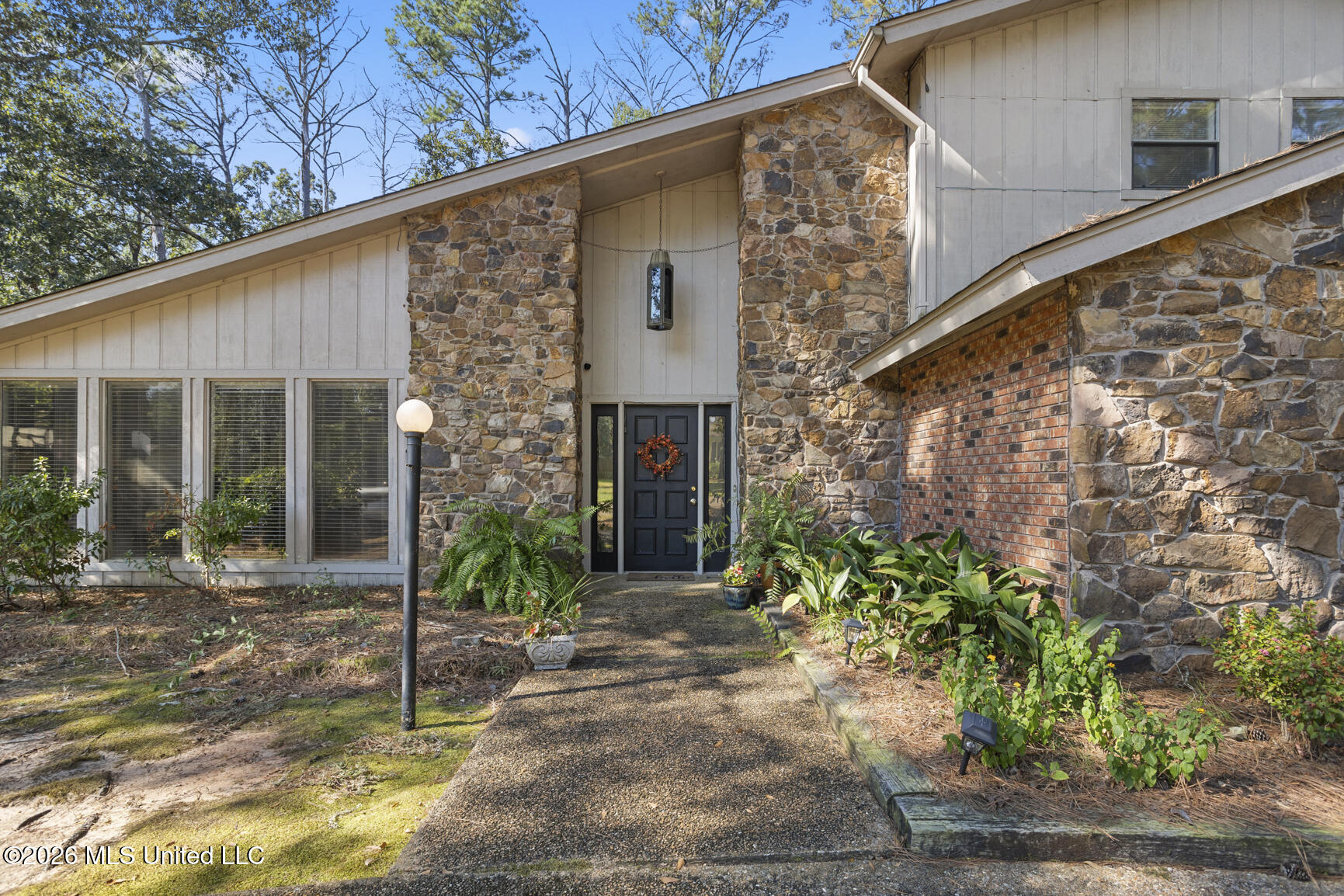 103 Redbud Trail Property Photo 3