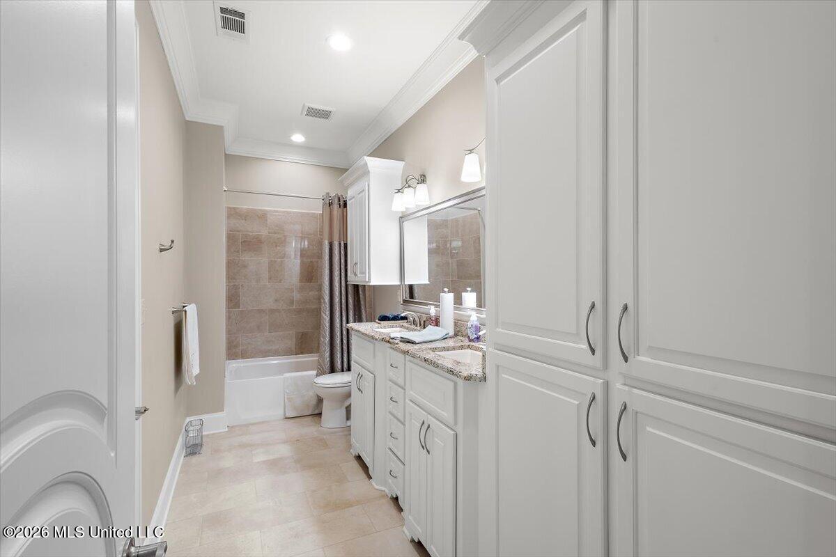 108 Chantry Lane Property Photo 29
